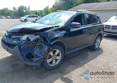 2015 Toyota Rav4 Xle z USA, uszkodzony, nr VIN 2T3RFREV6FW382425